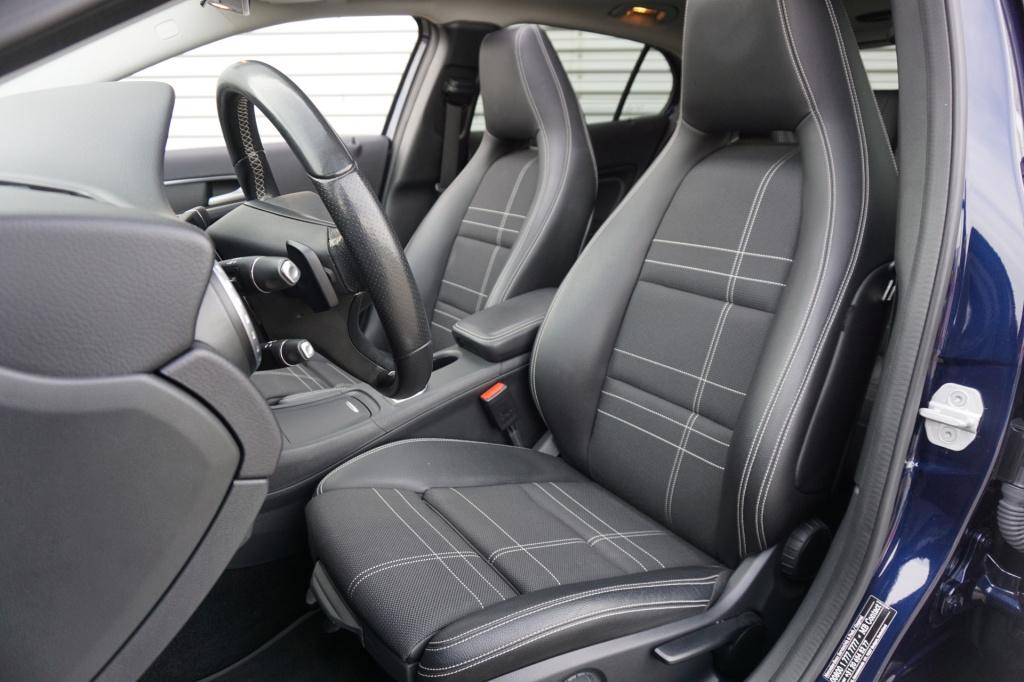 Mercedes-Benz Gla-klasse 180 ambition airco / navi / cruise / pano / parkee