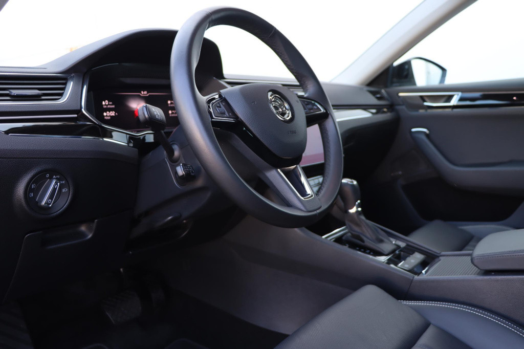 Skoda Superb 1.4 tsi iv business edition