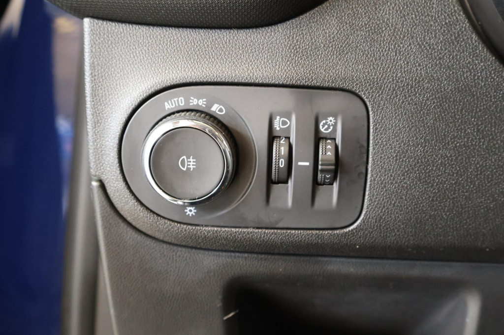 Opel Crossland X 1.2 120 jaar edition nl auto, trekhaak, all season, cruise