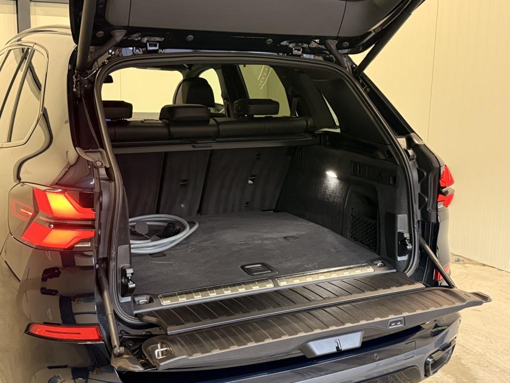 BMW X5 xdrive50e m-sport | carbon | pano | memory | stoelverwarming / verko