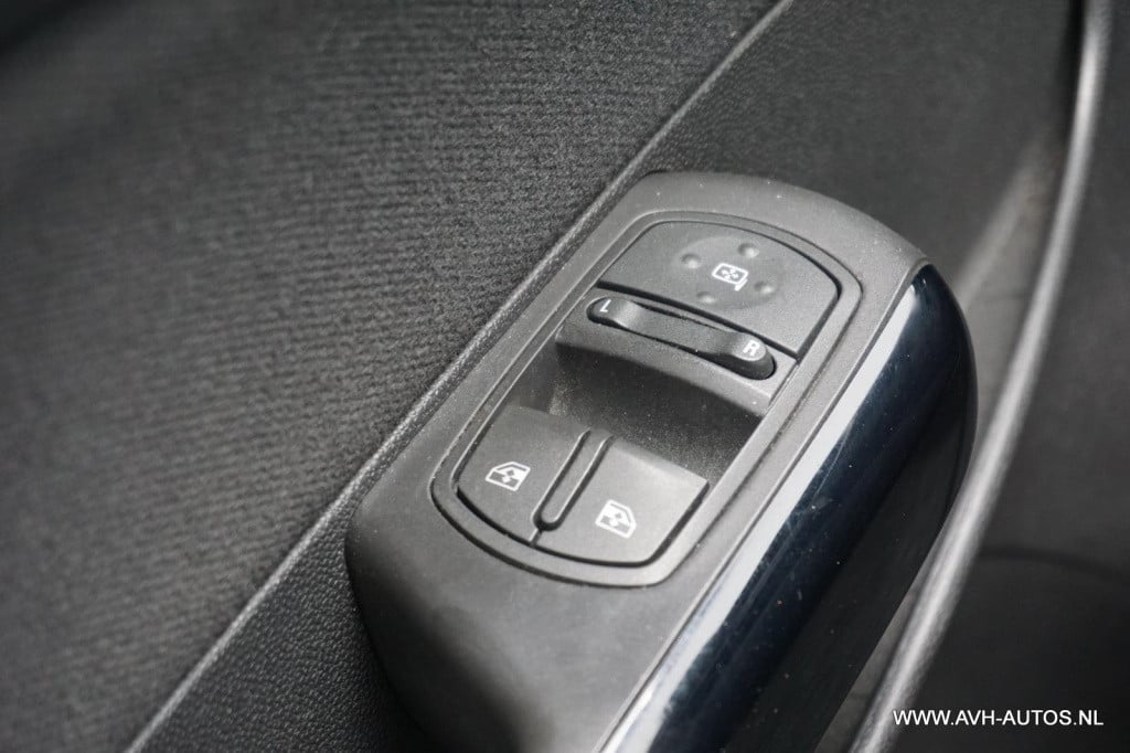 Opel Corsa 1.3 cdti ecoflex s/s '111' edition