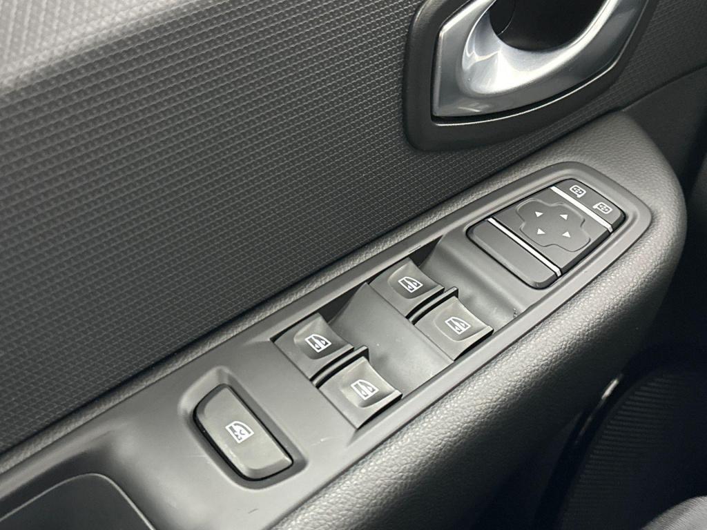 Renault Clio estate 0.9 tce limited