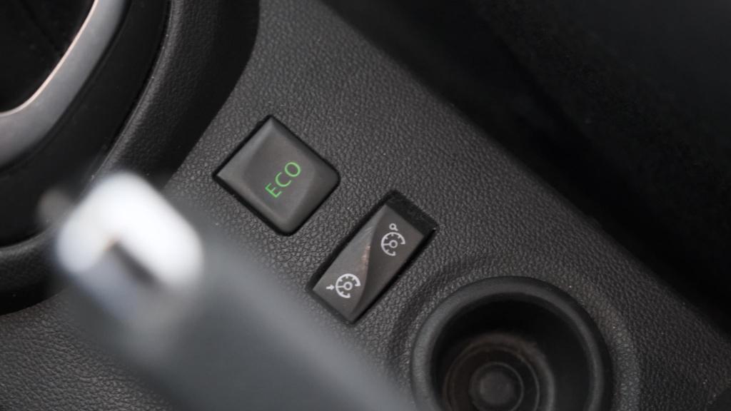 Renault Captur 1.3 tce intens | trekhaak afneembaar | navigatie | parkeerse