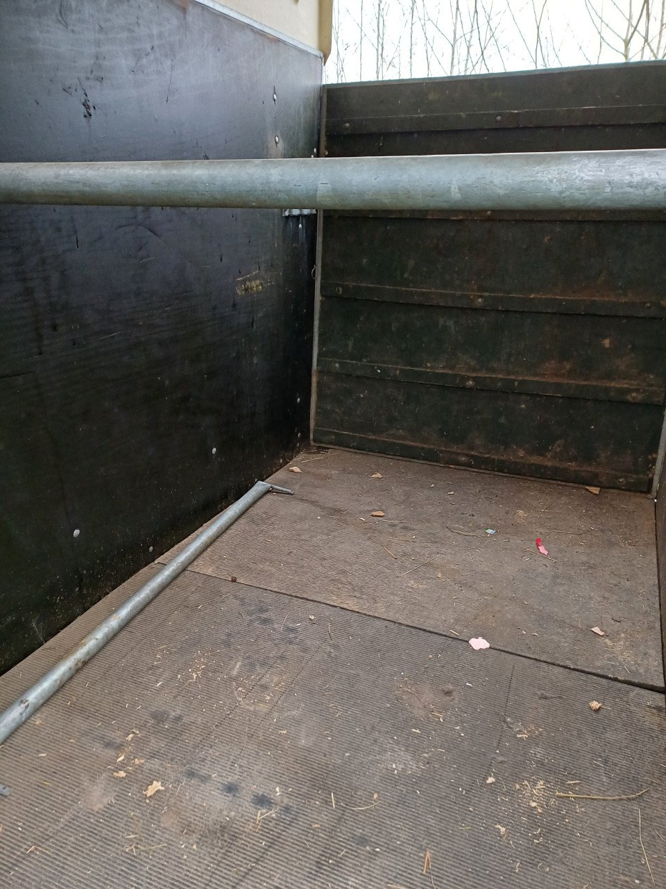 Te Koop: Nette 1 1/2 paardsrtrailer