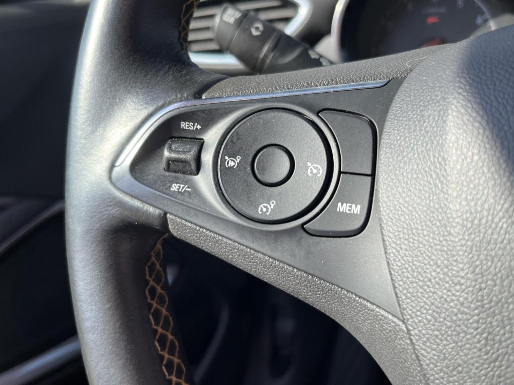 Opel Crossland X 1.2 turbo innovation | climate control | cruise control | 