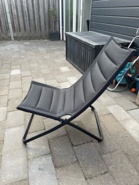 2 st. Zwarte Tuinstoelen