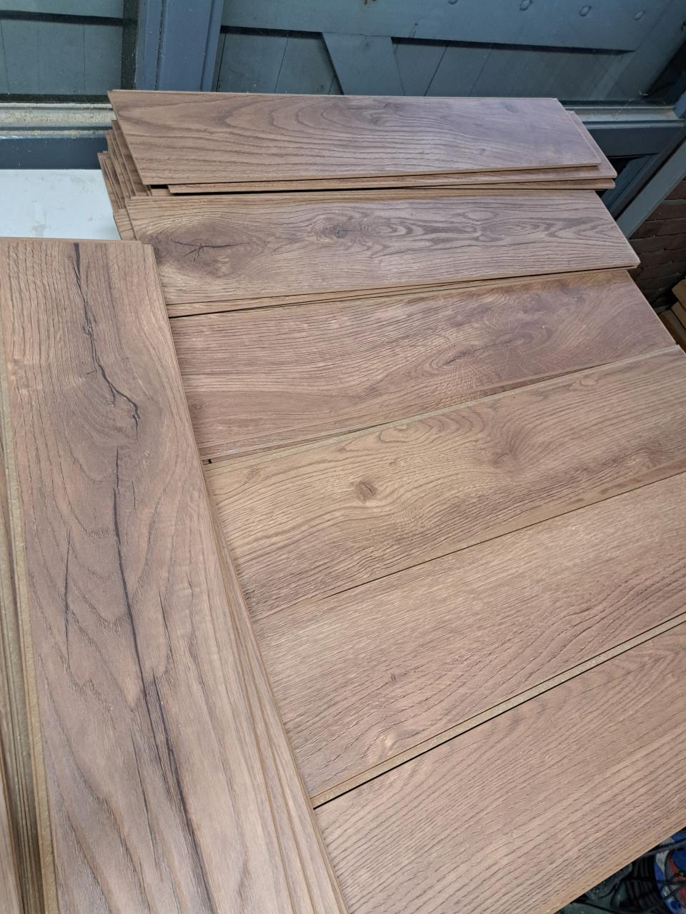 Visgraat klik laminaat 30 m2+