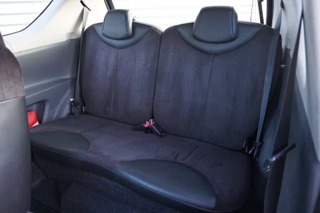 Peugeot 107 1.0-12v xr airco / elektr. ramen
