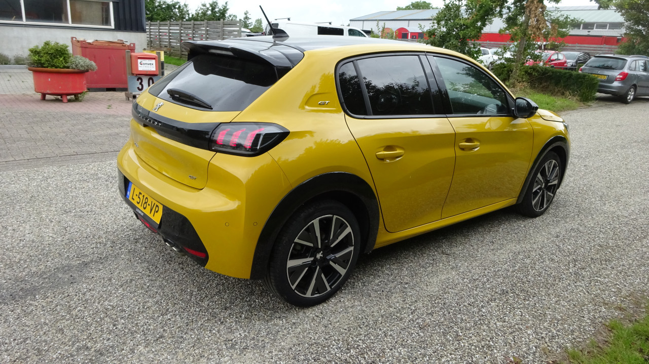 Peugeot 208 1.2Vti Gt-line