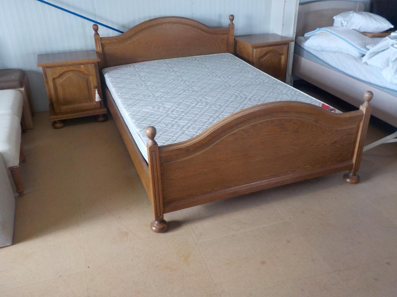 Komplete slaapkamer ledikant compleet , nachtkastjes , kleerkast ,ladenkast