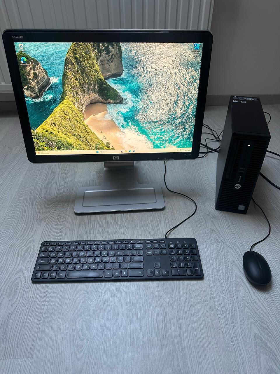Complete set  HP ProDesk / Intel Core i5 / 8GB ram / Windows 11 /