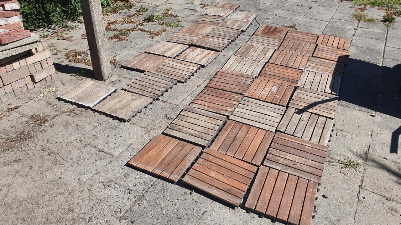 Acacia terras tegels 104 stuks € 290
