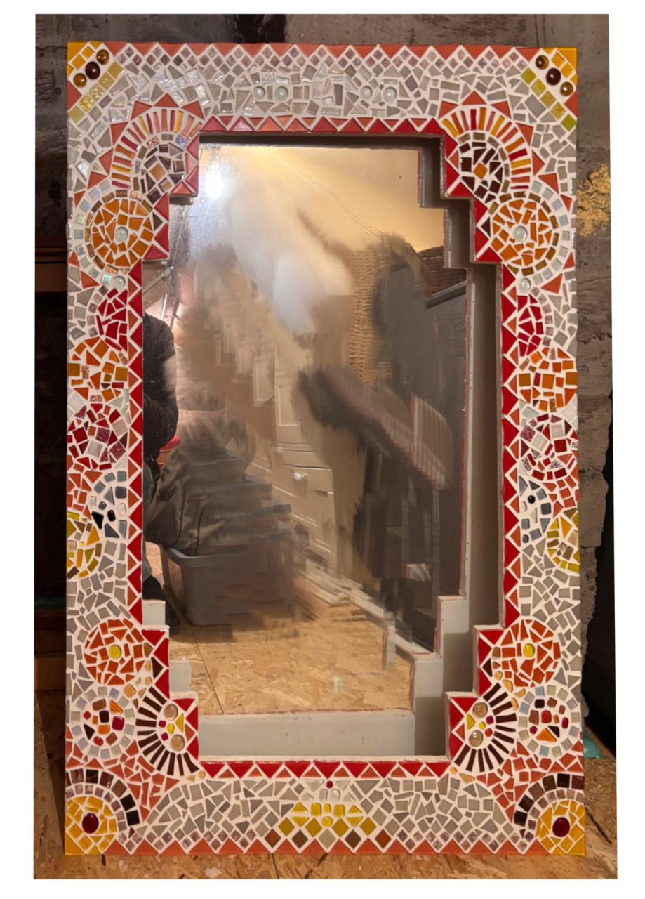 Spiegel met mozaïek-lijst