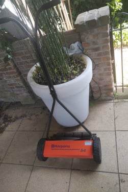 Husqvarna Exclusive 54 grasmaaier plus bak handgrasmaaier