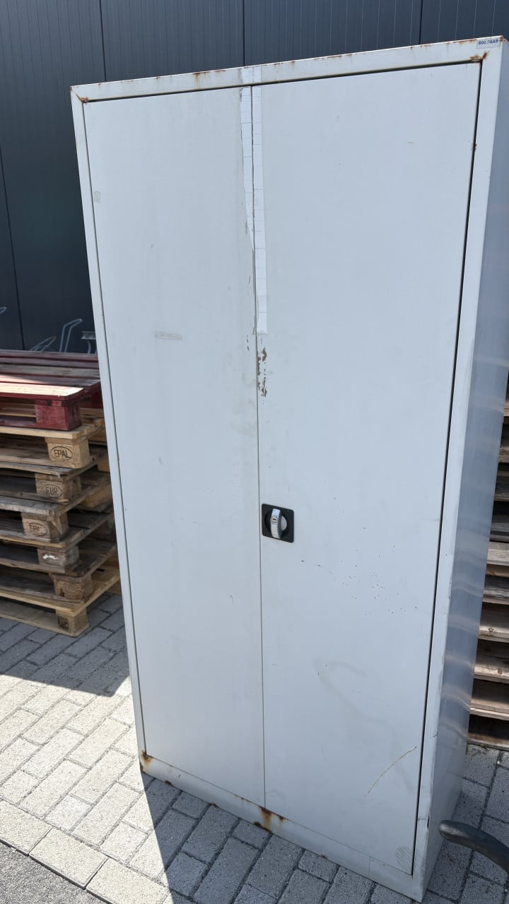 Draaideurkast garagekast metalen kast