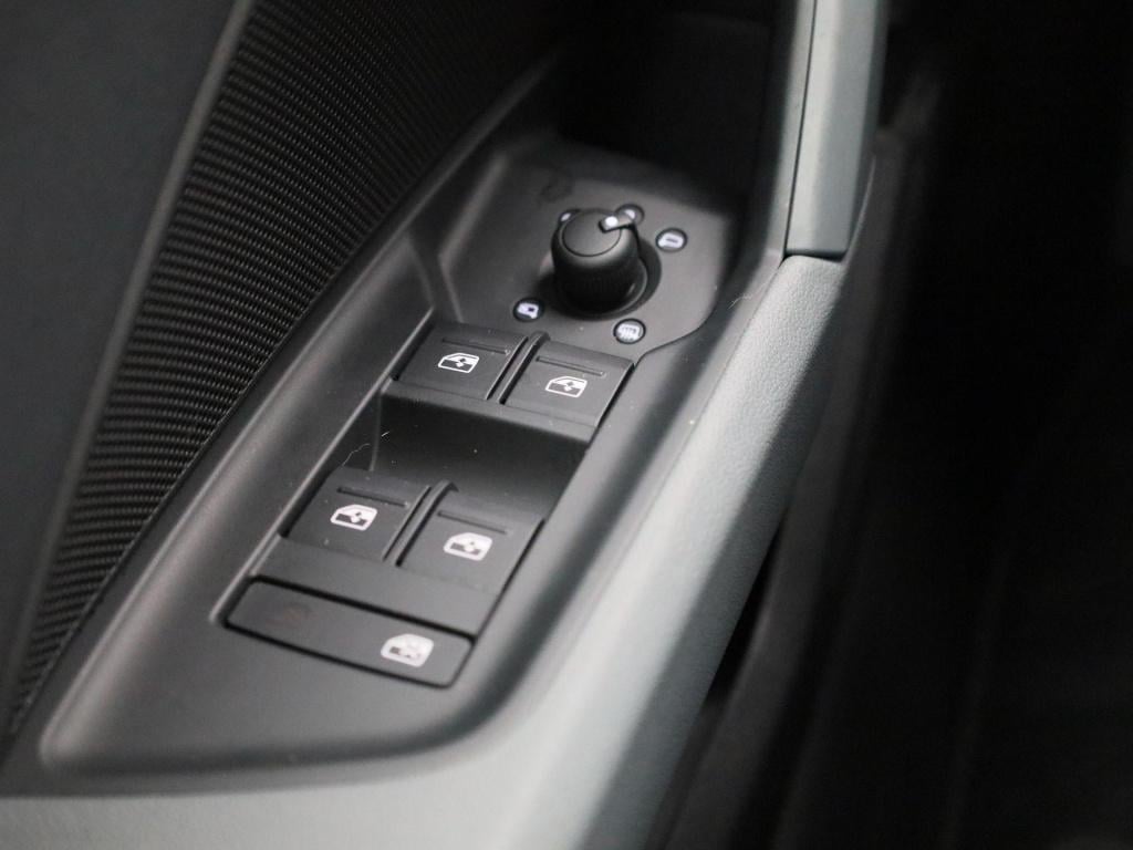 Audi A3 limousine 30 tfsi advanced edition | automaat | apple carplay / and