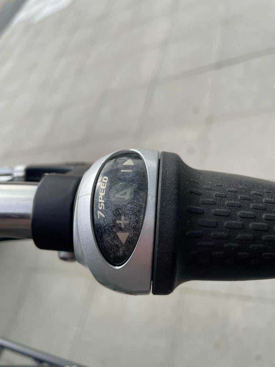 Elektrische damesfiets.