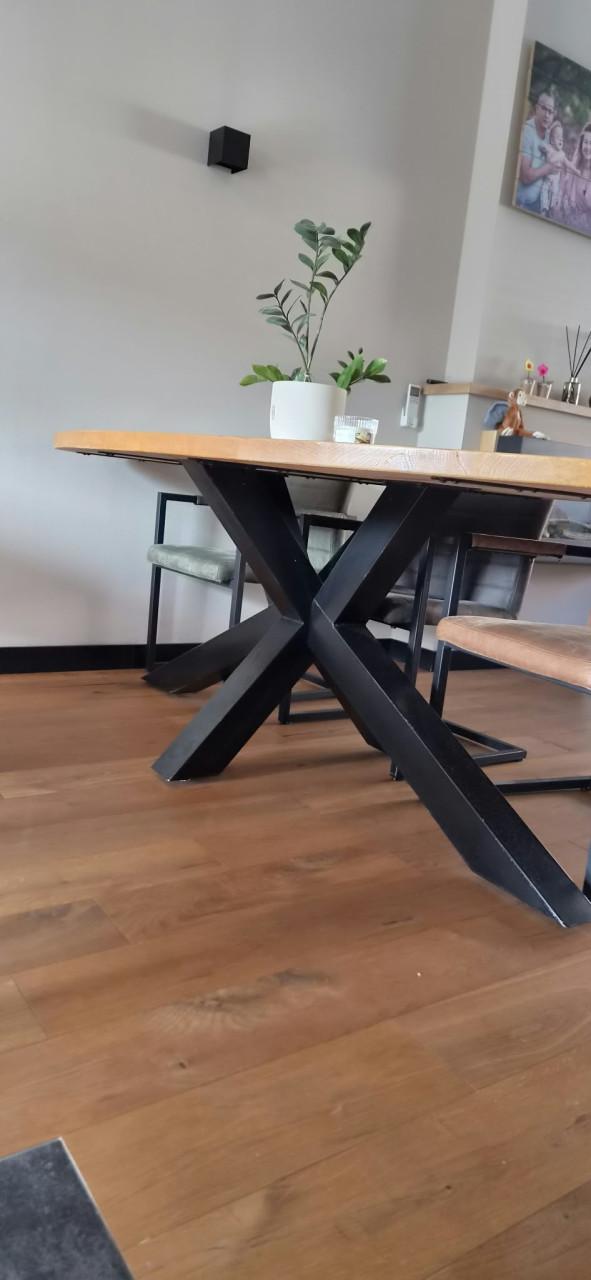 Eiken houten ovale tafel