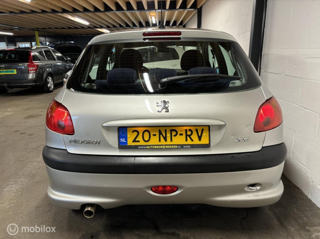 Peugeot 206 1.6-16v roland garros