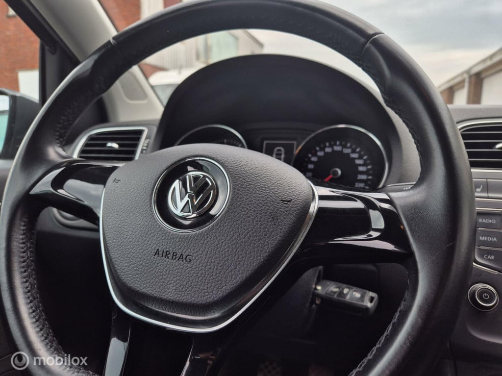 Volkswagen Polo 1.2 tsi comfortline / parkeersensoren voor + achter / stoel