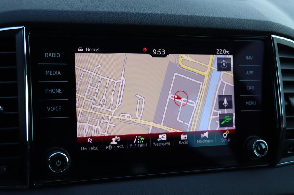 Skoda Karoq 1.5 tsi sportline business dsg7 150pk