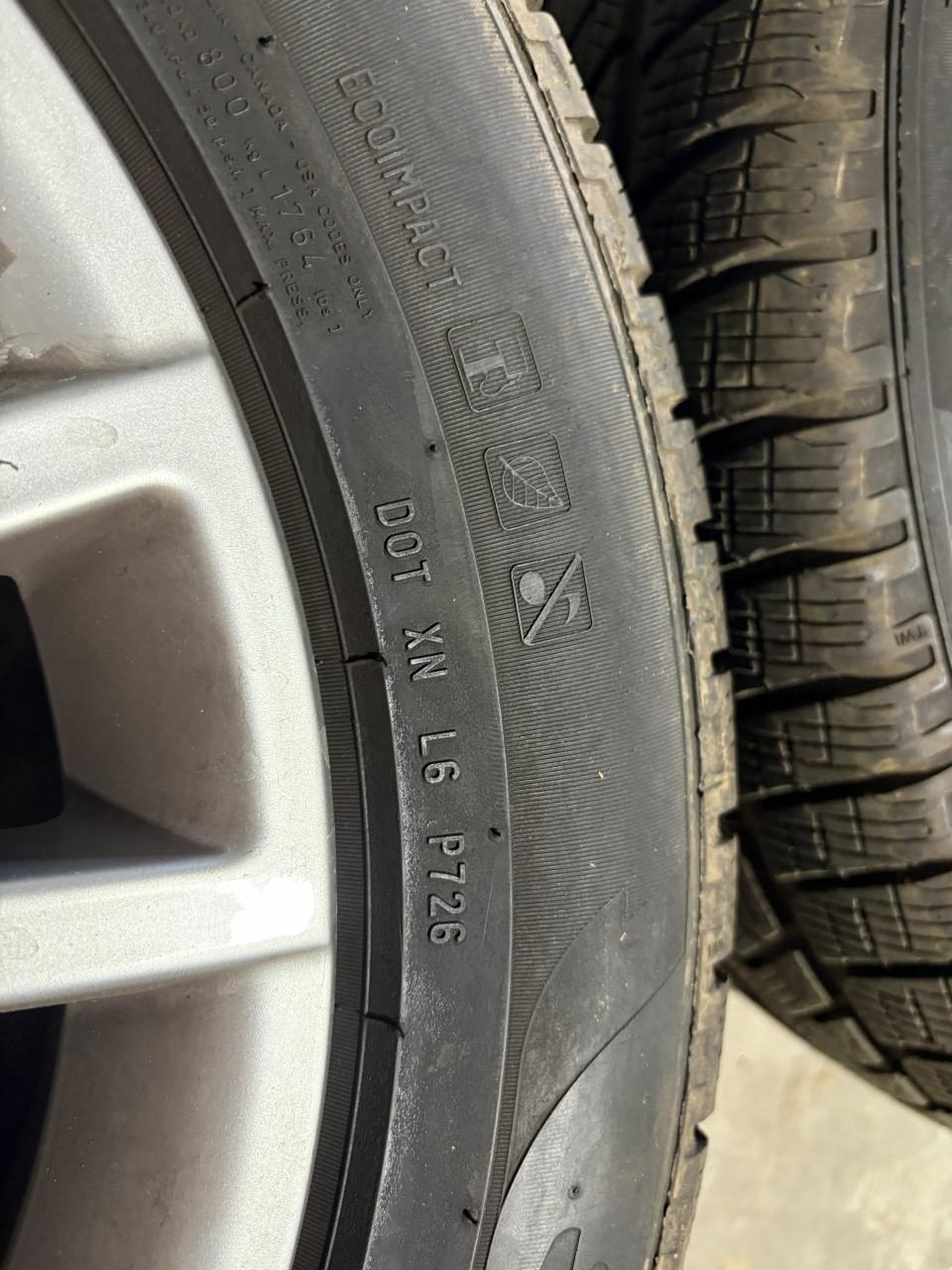 Audi Q3 velgen 17 inch met winterbanden