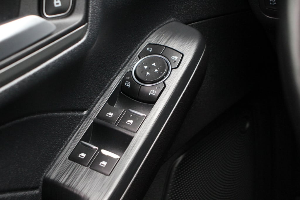 Ford Kuga 2.5 phev titanium x | b&o | camera | trekhaak | stoel/stuurverwar