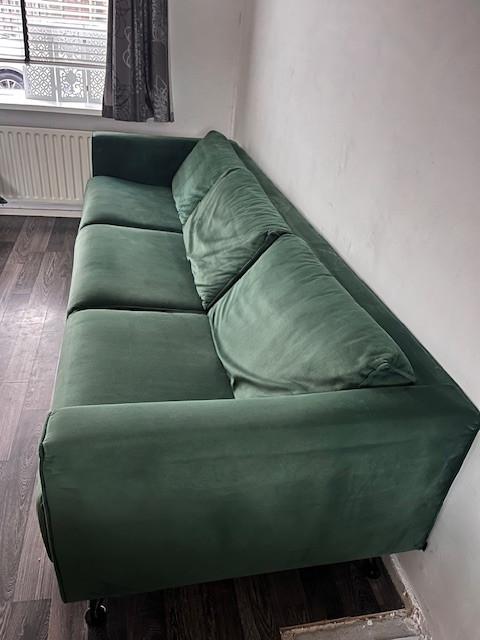 Mooie groene stevigzittende 3 zitsbank