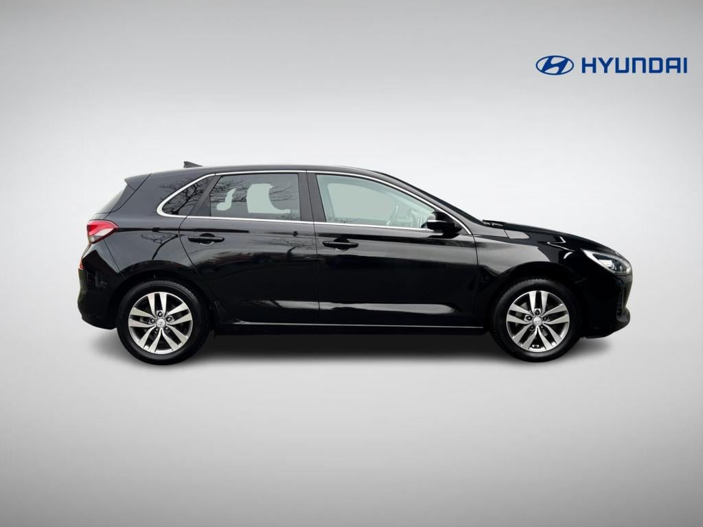 Hyundai I 30 1.0 t-gdi first edition nl-auto incl. trekhaak!