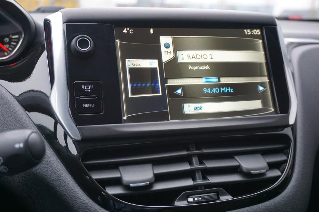 Peugeot 208 1.2 vti allure airco / cruise / elektr. ramen / parkeers. / nap