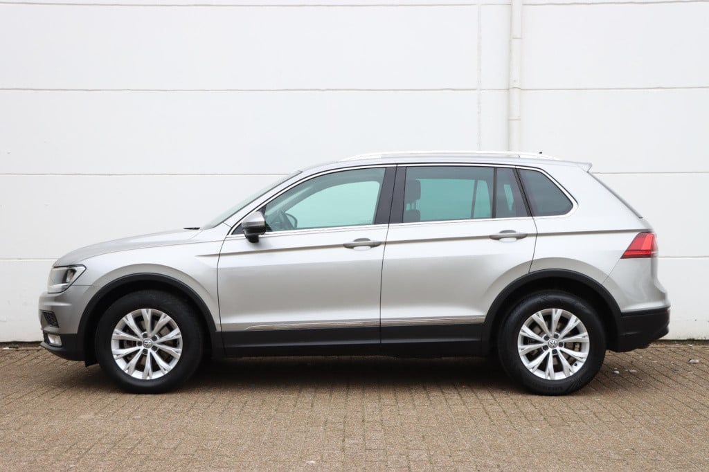 Volkswagen Tiguan 1.4 tsi connected series