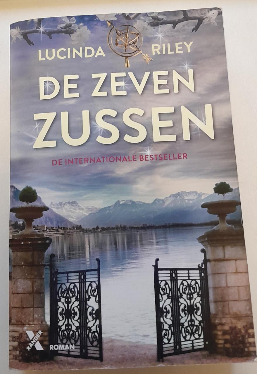 Lucinda Riley - De zeven zussen.