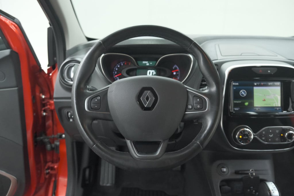 Renault Captur tce 120 edc intens | trekhaak | camera | navigatie | parkeer