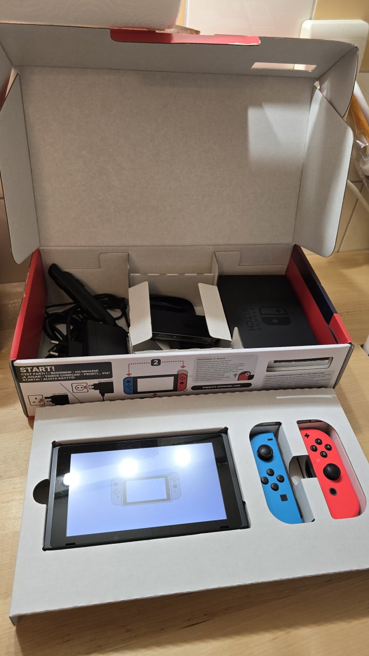 Nintendo Switch Game console