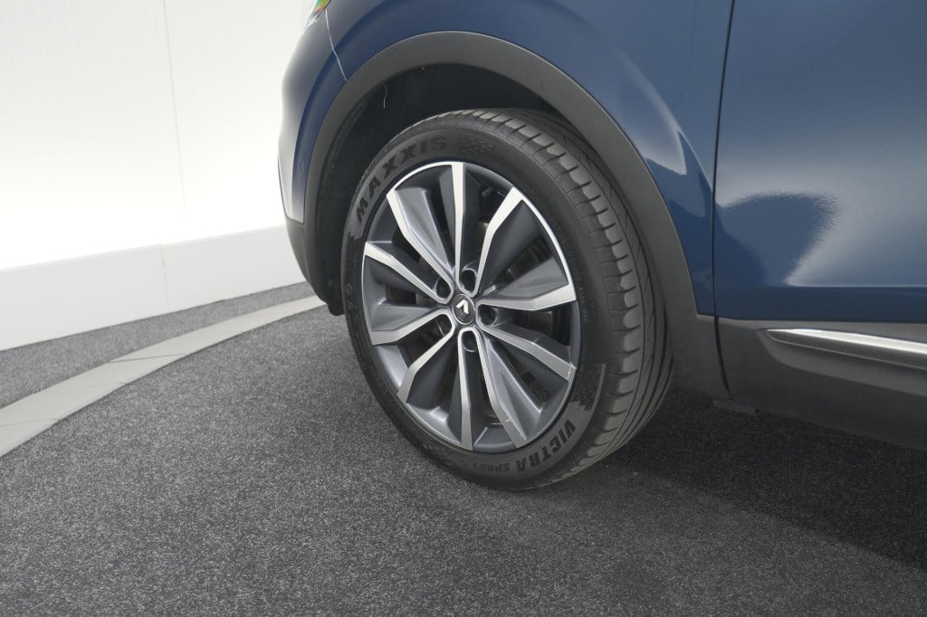 Renault Kadjar tce 130 intens | trekhaak | camera | dodehoekdetectie | navi