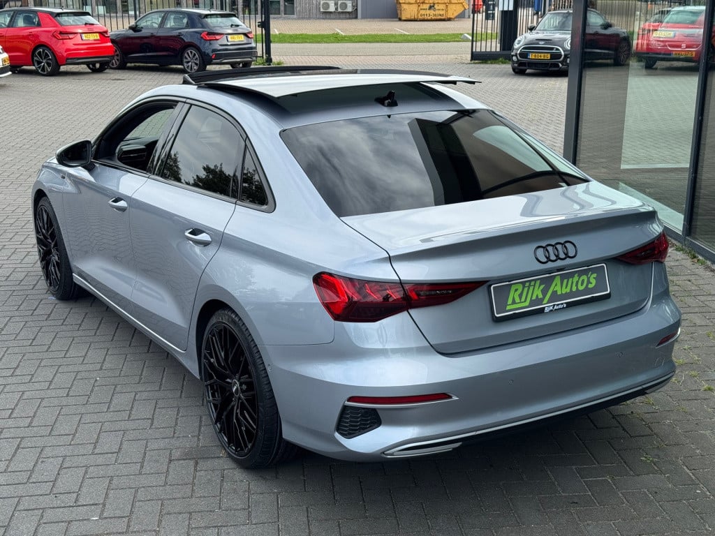 Audi A3 limousine 35 tfsi * matrix led * leer * panoramadak * trekhaak