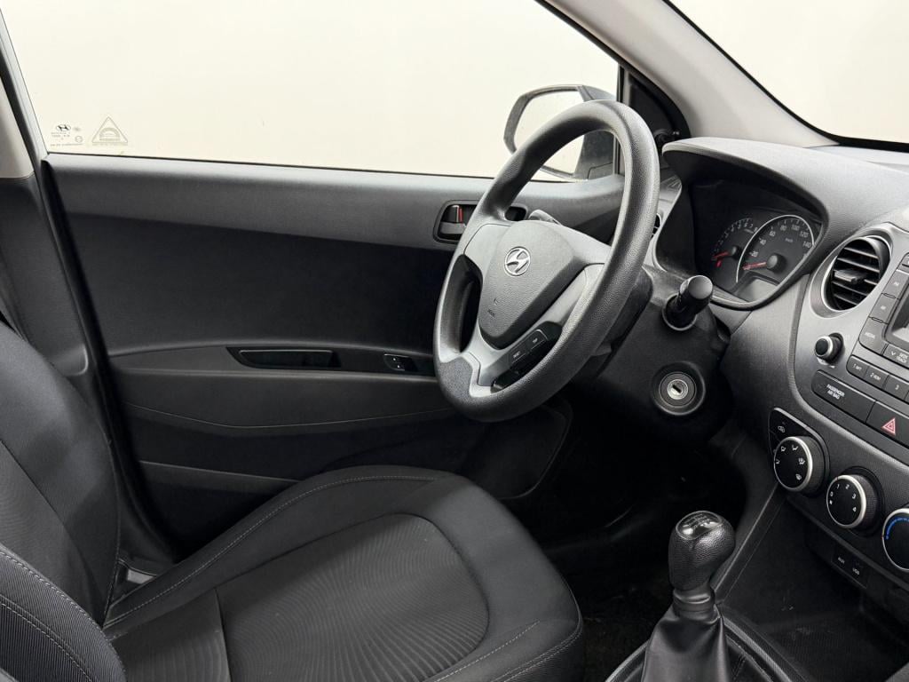 Hyundai I 10 occasion 1.0i i-motion | wit | tweedehands hyundai i10 | airco