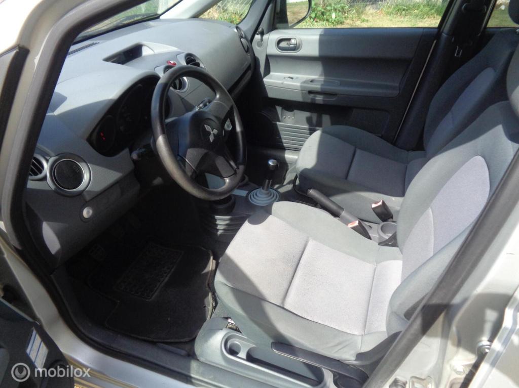 Mitsubishi Colt 1.3 instyle stuurbekr apk tot 06-2027 inruilkoopje