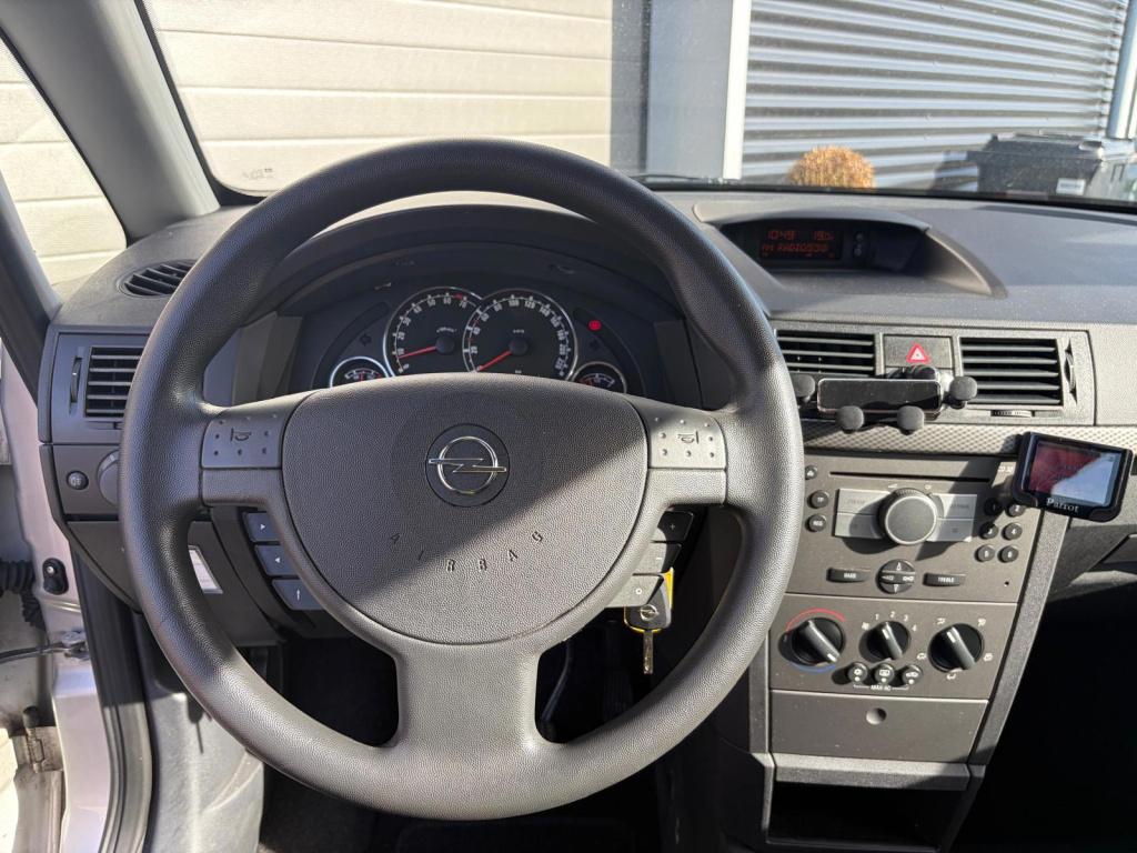 Opel Meriva 1.6-16v enjoy/automaat/129.000 nap/airco/trekhaak/