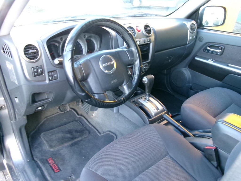 Isuzu D-max 3.0 double cab ls l2/h2 4x4 4wd automaat