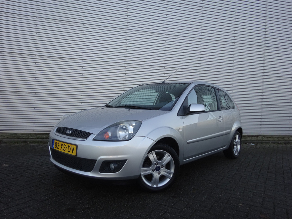 Ford Fiesta 1.6-16v futura 1e eigenaar / airco / elektr. ramen / lm velgen 
