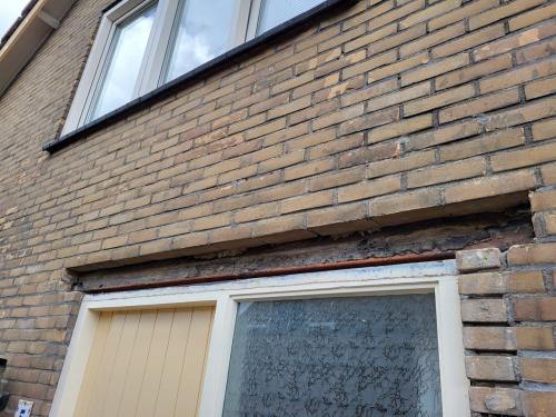 20 stenen en loodslap aanbrengen