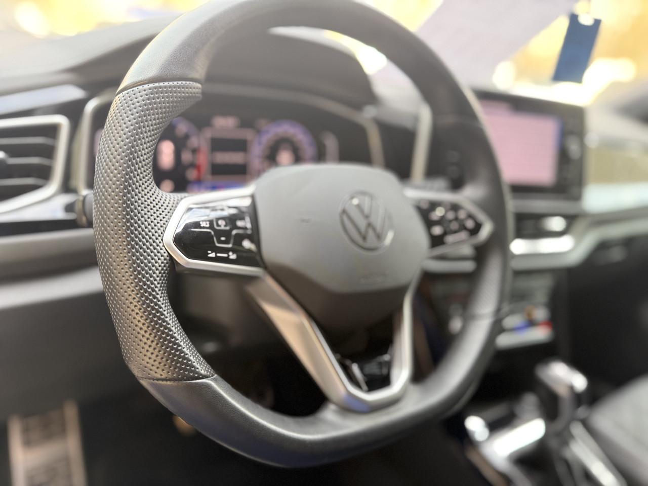 Volkswagen T-Roc 1.5 TSI R-Line 2023 AUTOMAAT|BENZINE|CARPLAY