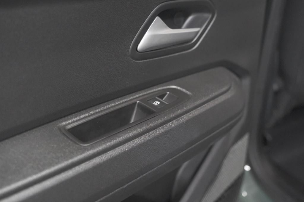 Dacia Duster mild hybrid 130 expression | camera | stoelverwarming | apple 