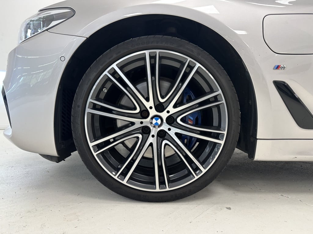 BMW 5 Serie 530e m-sport high exe. | bowers & wilkins | softclose | massage
