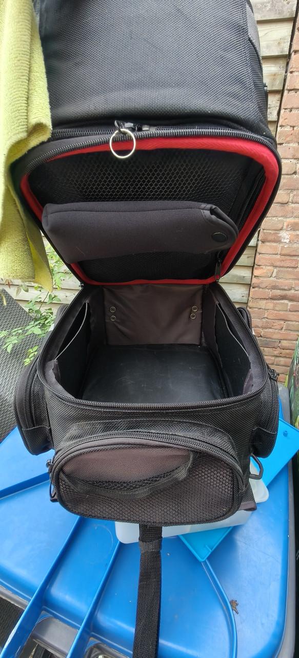 Dubbele Difi magneet tanktas