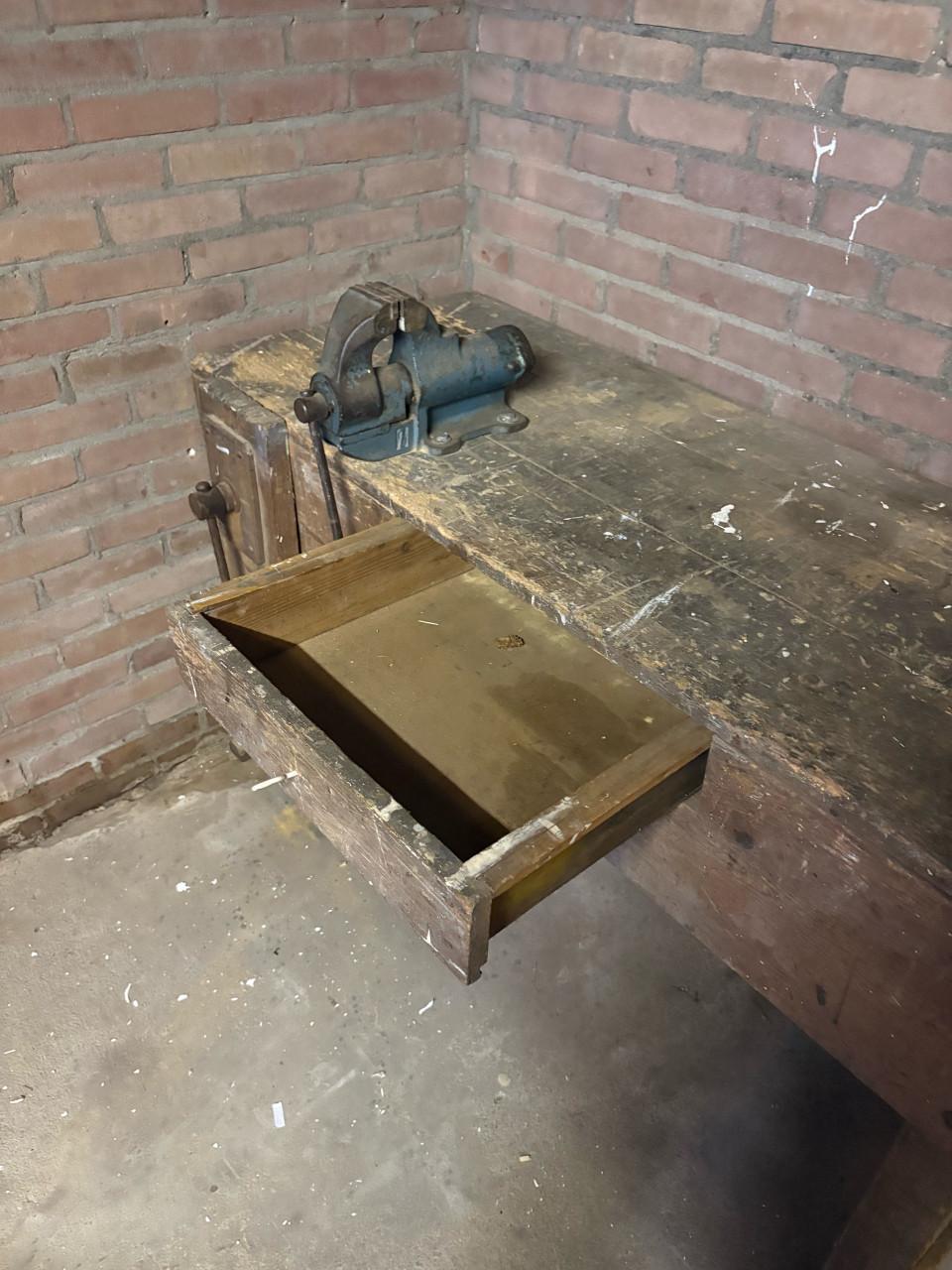 Authentieke werkbank