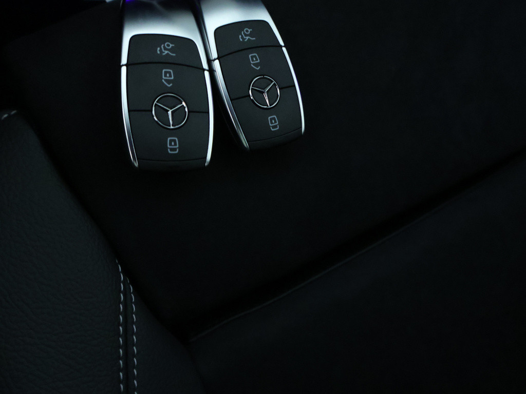 Mercedes-Benz A-Klasse 250 e business solution amg | trekhaak | amg line pl