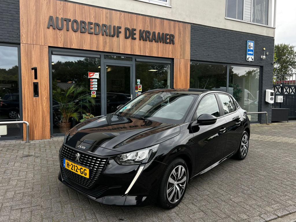 Peugeot 208 1.2 puretech blue lease active