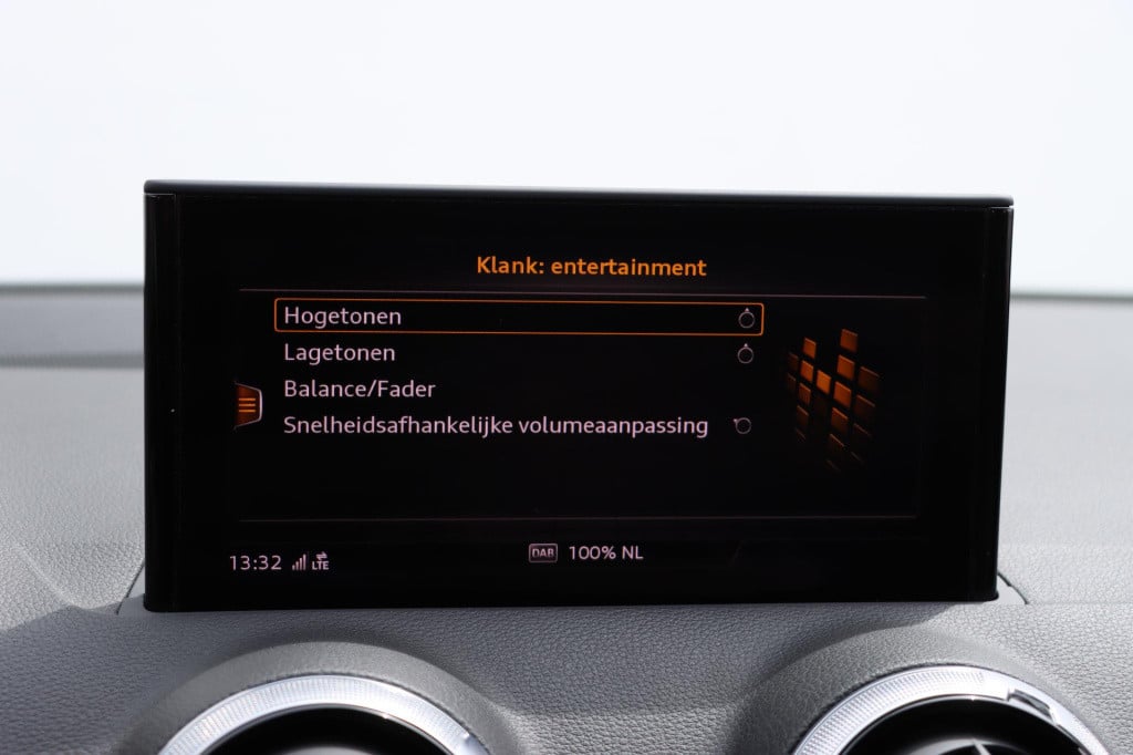 Audi Q2 35 tfsi s edition 150pk s-tronic